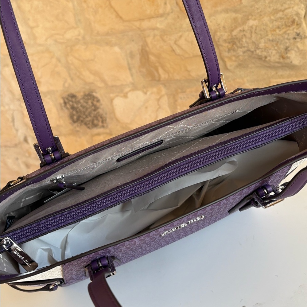 Michael Kors Purple and White Tote with Wallet - Picture 6 of 16